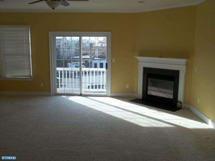 1710 Gilpin Ave - Photo 3 of 17