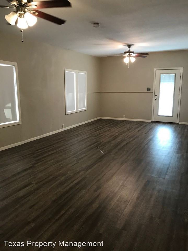 207 College St - Photo 3 of 18