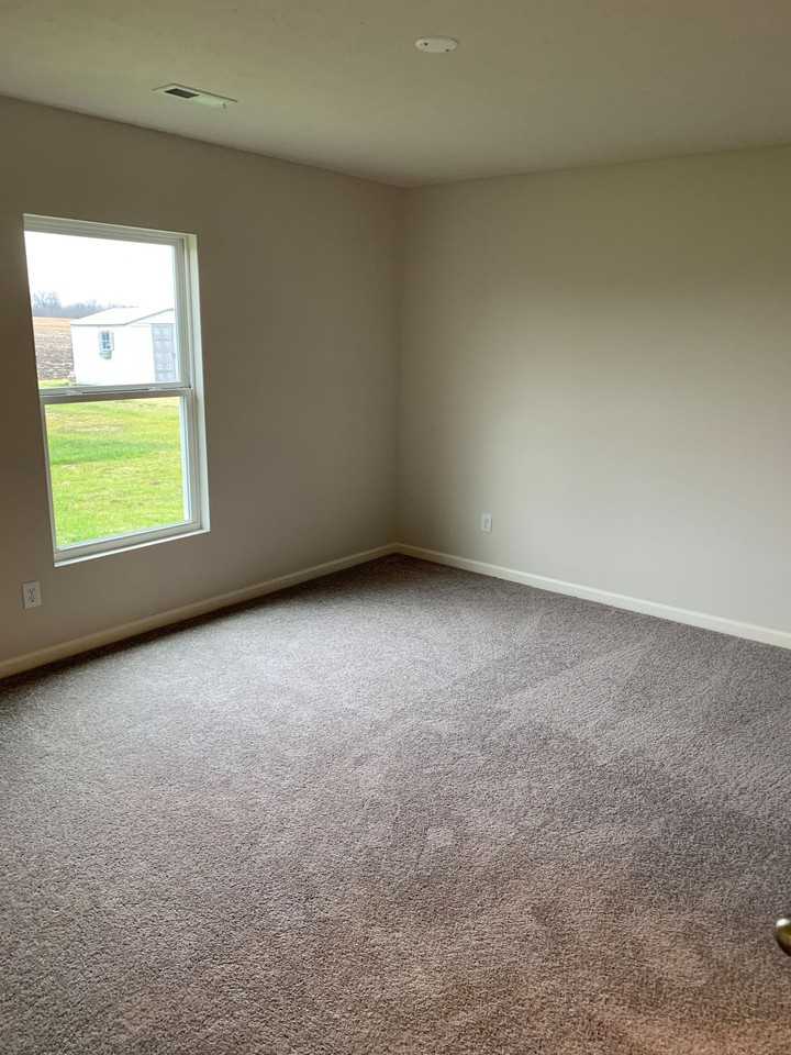 305 Shrack Ln - Photo 2 of 9