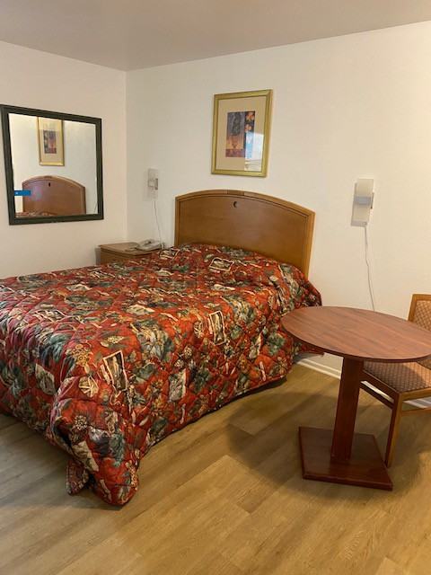 89 S Main St - Photo 3 of 10