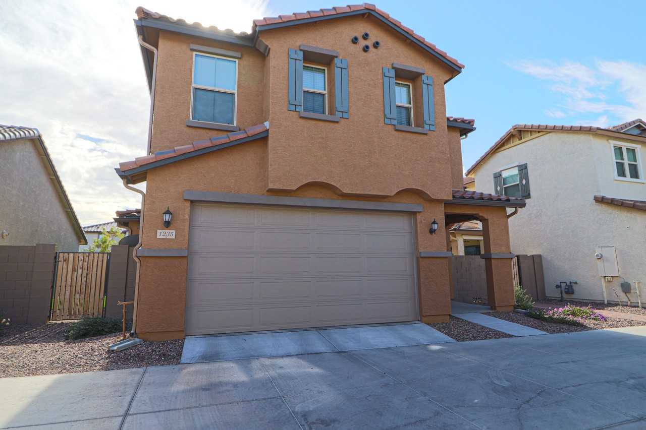 1235 N Banning - Photo 2 of 37