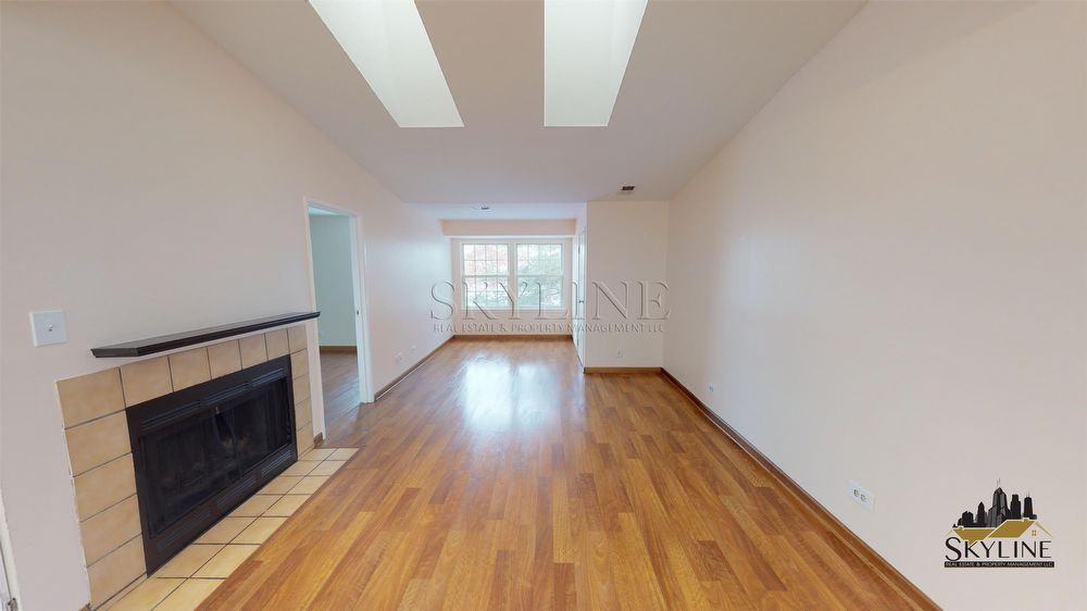 1237 Wyndham Ct - Photo 3 of 18