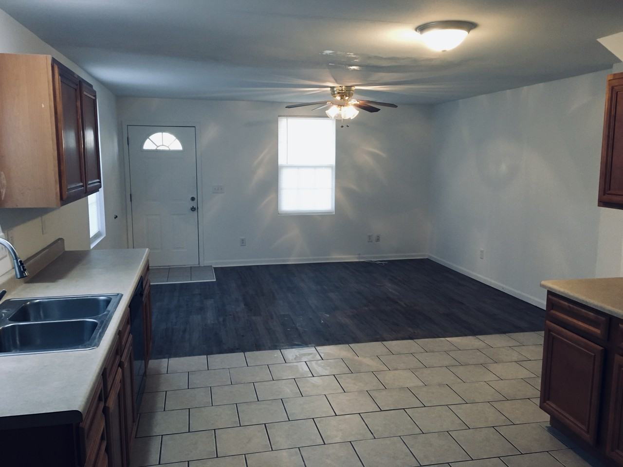 229 North Hesperia Street - Photo 3 of 15