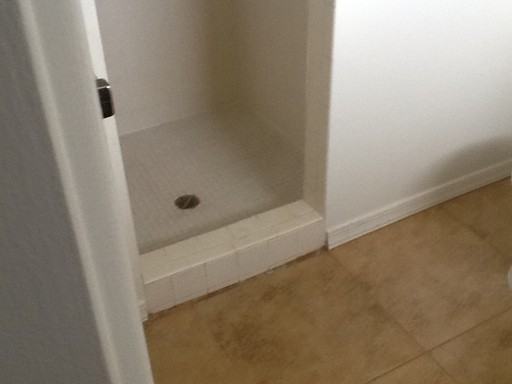 9336 W Floyd St - Photo 2 of 7