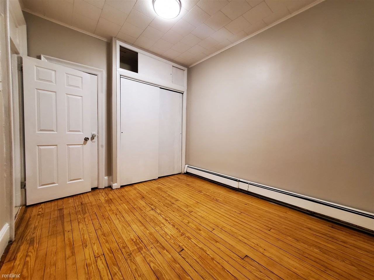 69 W 53rd St - Photo 2 of 14