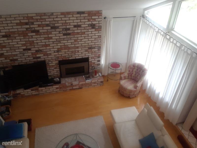 1212 Saint Matthew Way - Photo 2 of 12