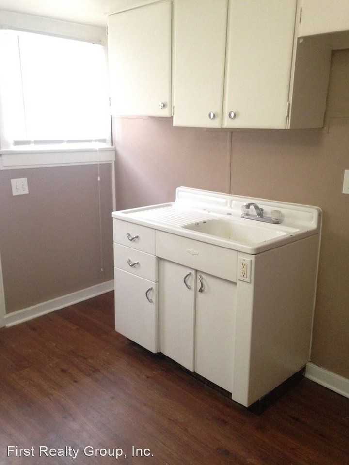 2658-2660-2660.5 Hazel Avenue - Photo 2 of 5