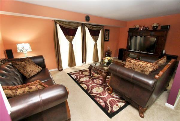 Scarborough Square - Photo 3 of 15