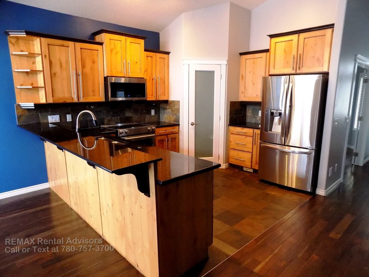 205 79 St Sw - Photo 3 of 25