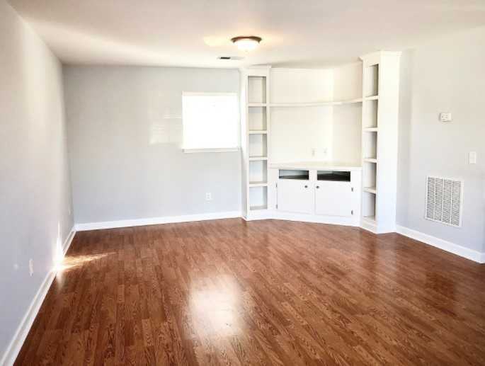 1617 Merritt St - Photo 2 of 10