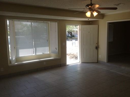 19037 N 2nd Ave - Photo 3 of 16