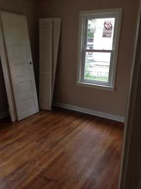 1319 Burroughs St - Photo 3 of 4