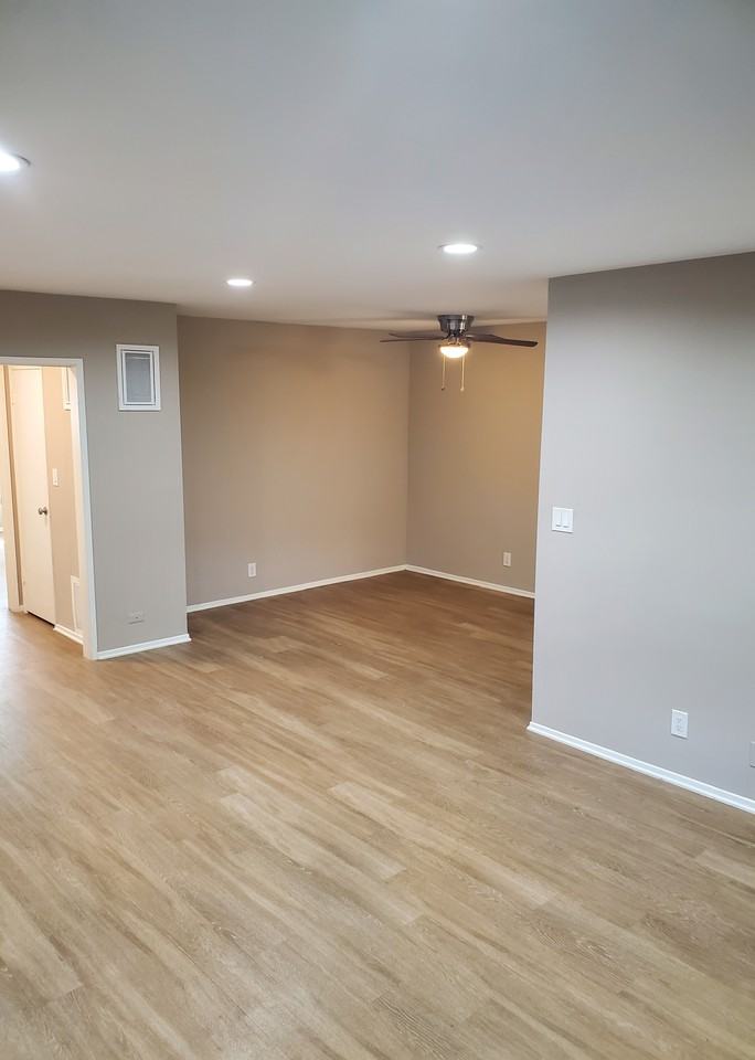 Bonita Apartments - Photo 2 of 9