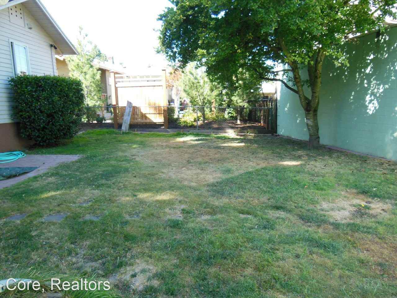 3379 Ne Multnomah St - Photo 2 of 26