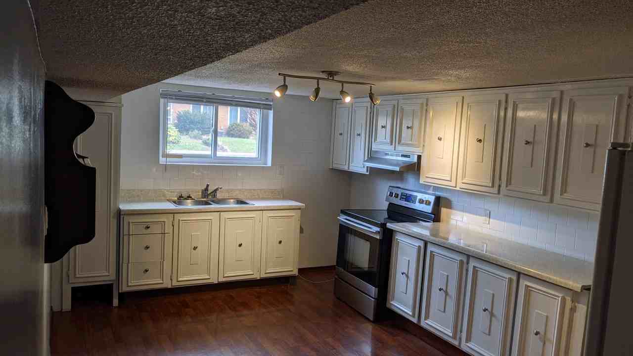 6 Sherry Lane Dr - Photo 3 of 14