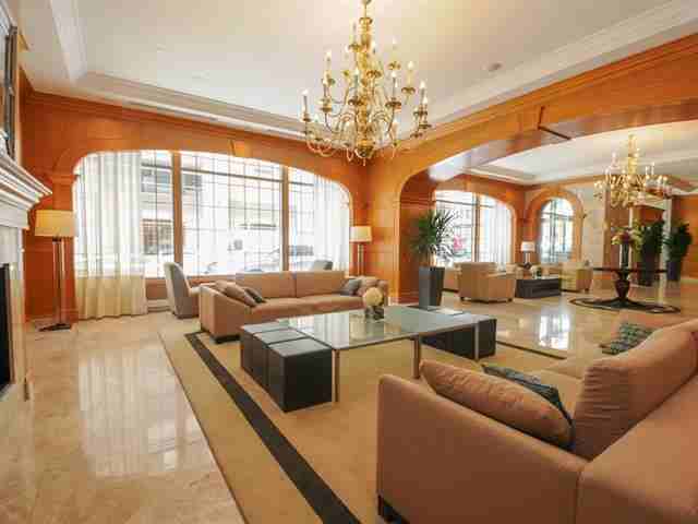 TWIN TOWER - Photo 3 of 16