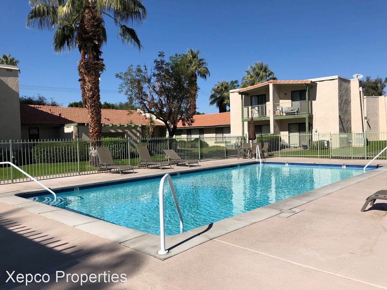 90 Lakeview Cir - Photo 2 of 19