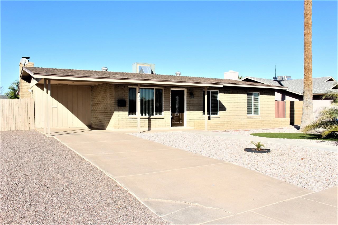 1922 E Cairo Dr - Photo 2 of 29