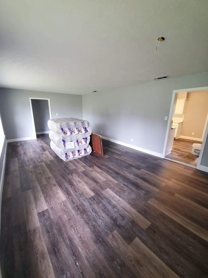 1405 Doris Dr - Photo 2 of 6