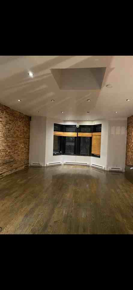 3648 Boul Saint-Laurent - Photo 2 of 10