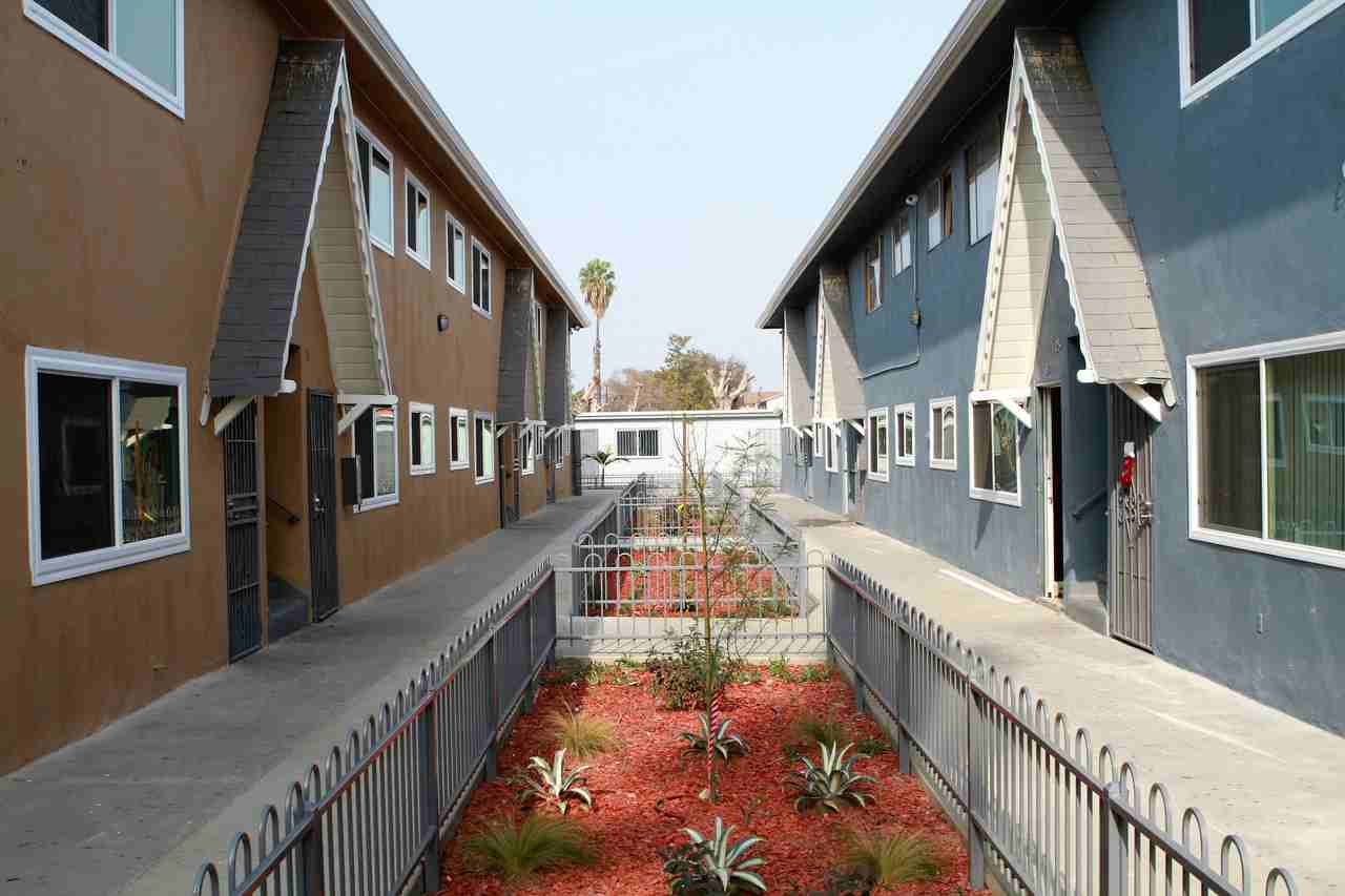 4701 Live Oak Street ##3 - Photo 2 of 6