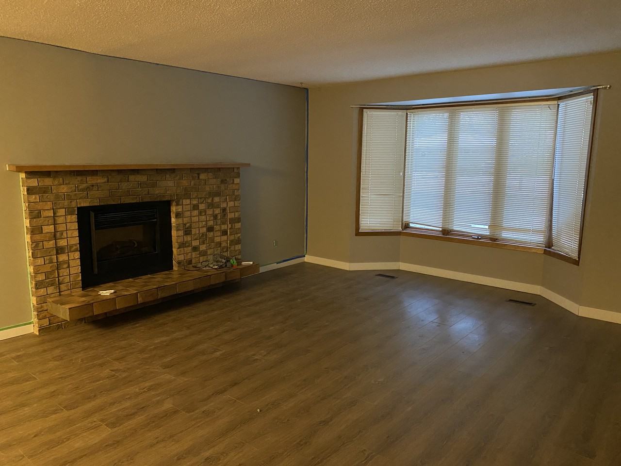 1616 Grant Drive Apartments in Whitmore Park, Regina, SK S4S 4N2 Zumper