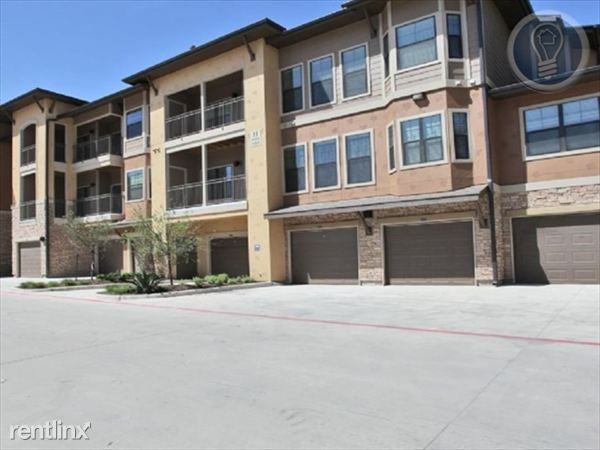 620 and 2222 - Photo 3 of 10