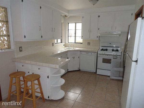 28518 Cleveland - Photo 3 of 5