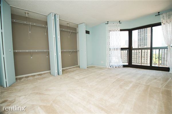 2566 N Clark St - Photo 2 of 19