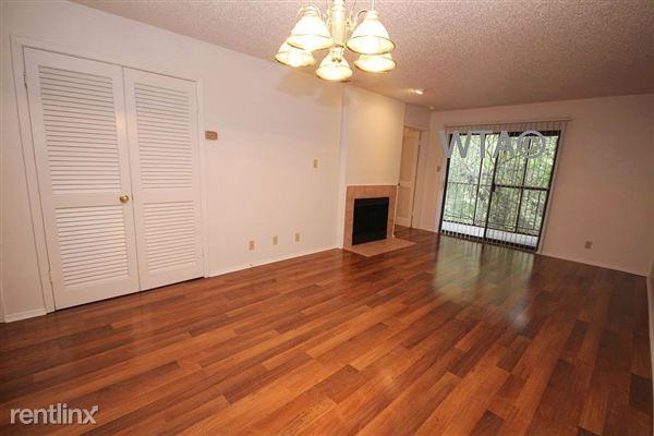 Huebner Rd - Photo 2 of 5