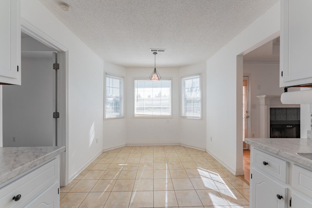 290 Stone Hill Dr - Photo 6 of 16