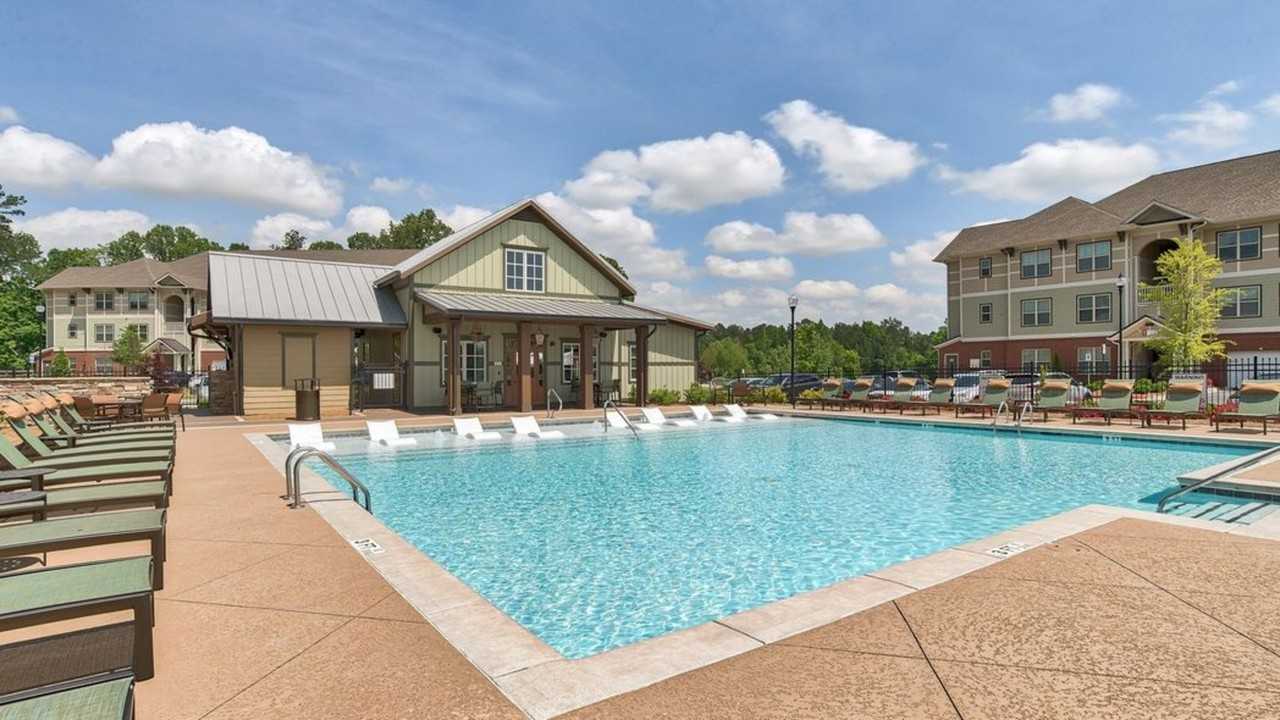 2905 Chastain Meadows Pkwy NW - Photo 2 of 45