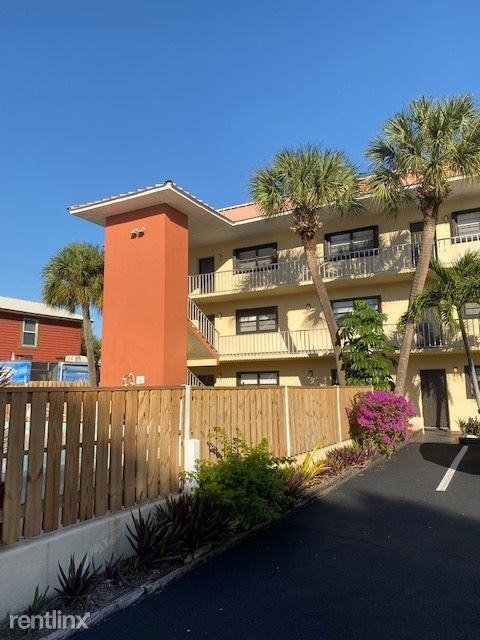 701 701 N Indian River Dr 301 - Photo 2 of 10