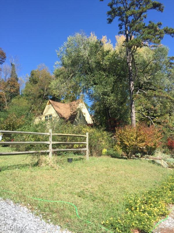 239 Fairway Dr - Photo 2 of 24