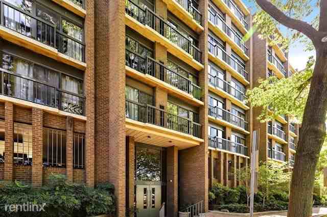 1001 1001 26th St NW 501 - Photo 2 of 22