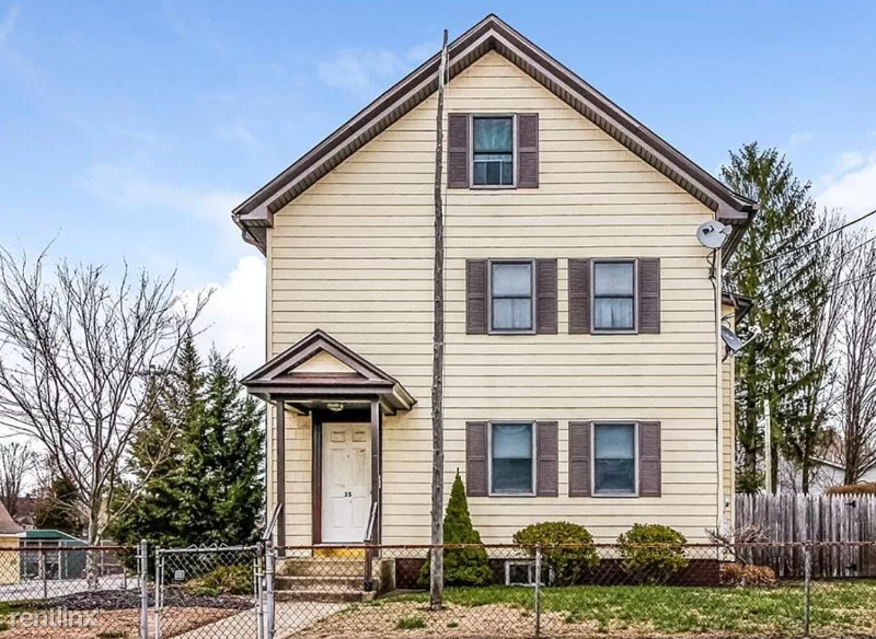 35 35 Soule Street B - Photo 2 of 16