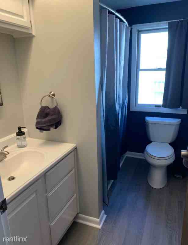 35 35 Soule Street B - Photo 3 of 16