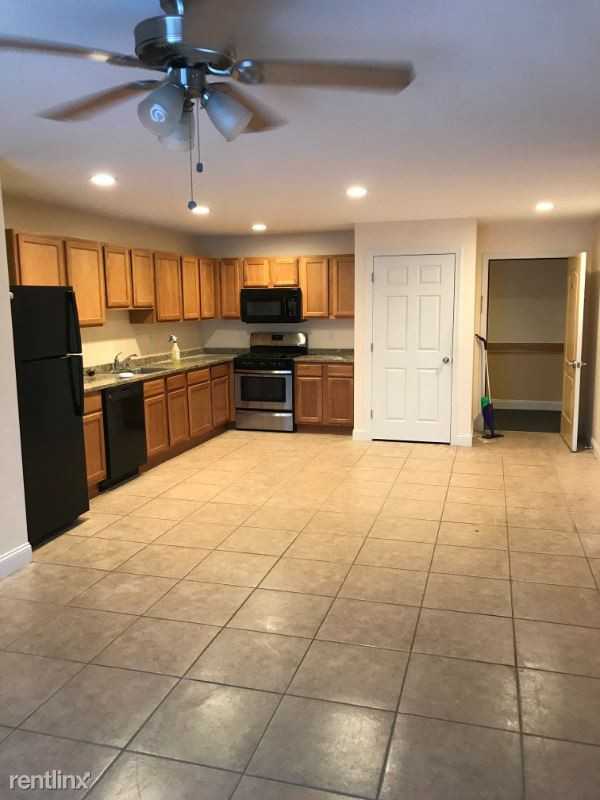 9 Jenna Ln, Milton, VT 05468 2 Bedroom Apartment for Rent PadMapper