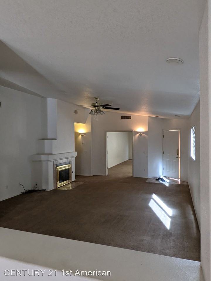 7424 E Cross Ridge Pl - Photo 2 of 15