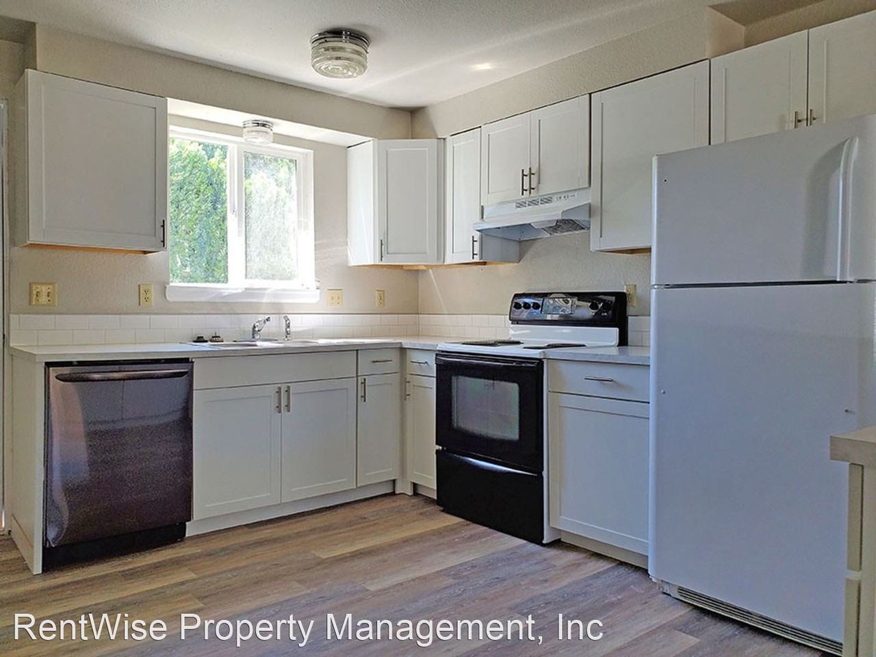 2209 S Salmon Ln - Photo 3 of 12