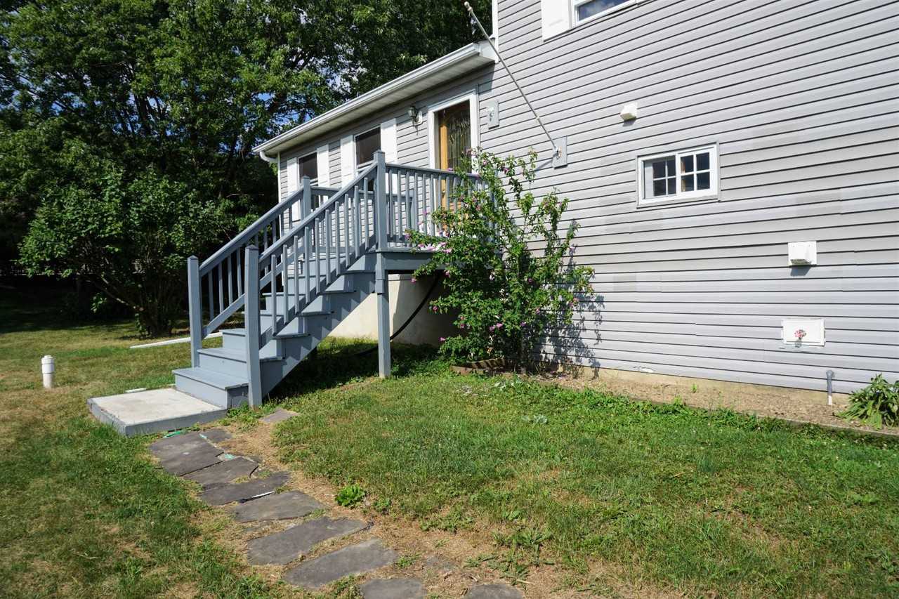 138 W North St - Photo 2 of 39