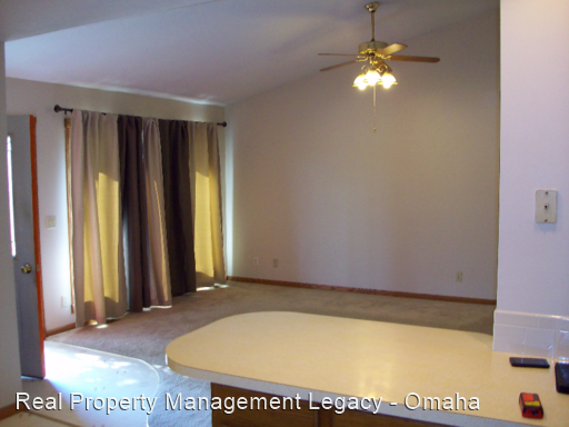 1011 N 23rd Ave - Photo 2 of 6