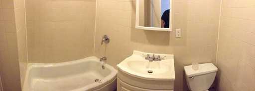 686 Rhinelander Ave #1r - Photo 2 of 4