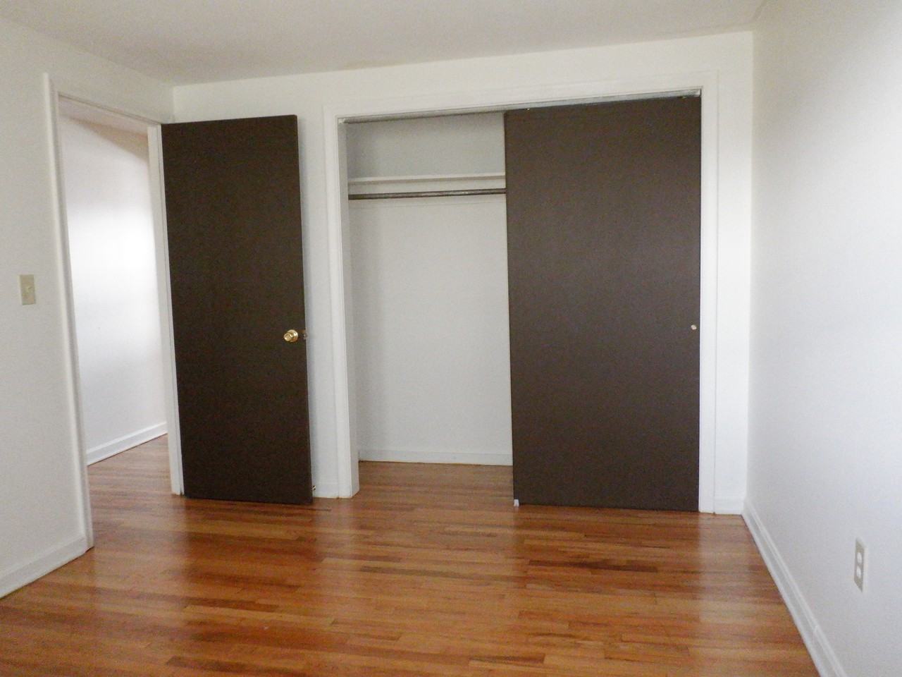 332 Park Avenue #D - Photo 3 of 8