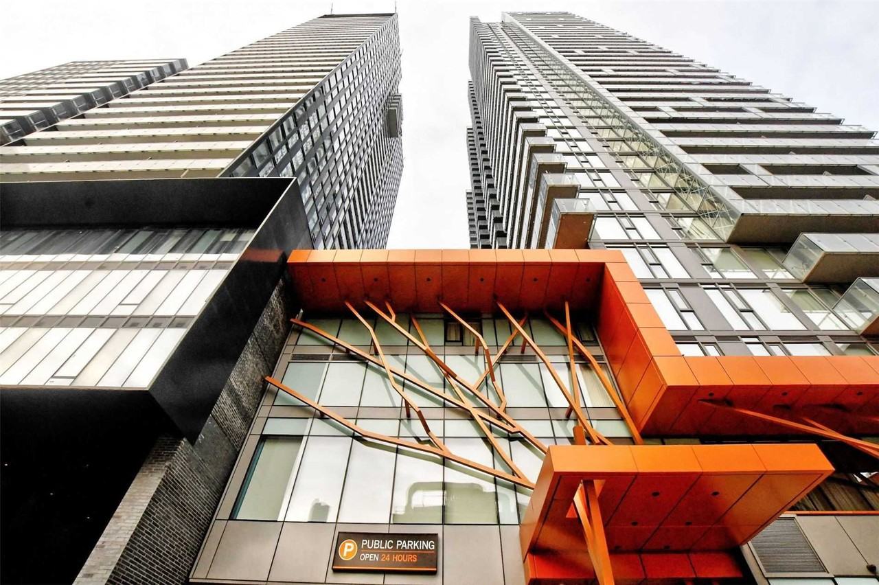 50 Wellesley Street East ##4004