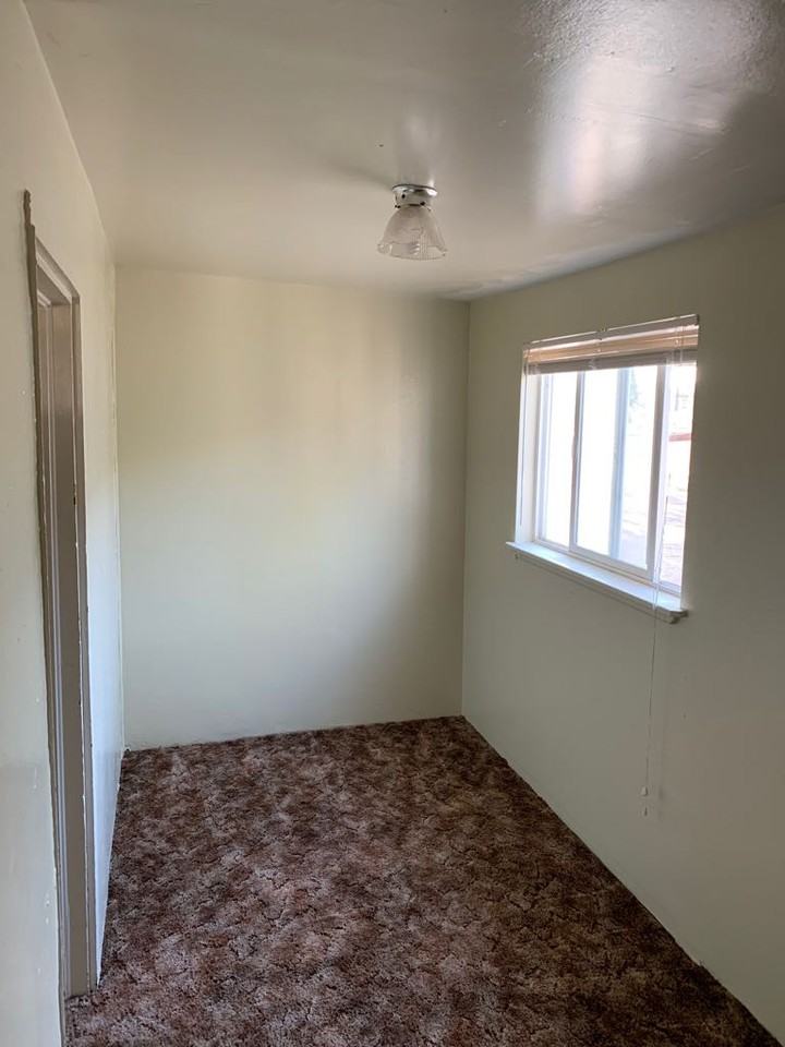 855 Humboldt Street - Photo 3 of 8