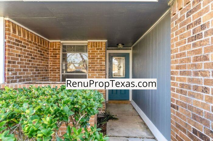 7023 Trigate Dr - Photo 2 of 26