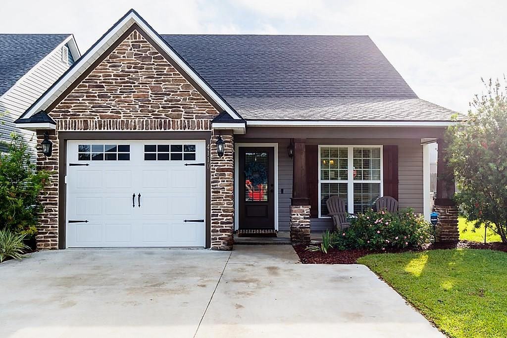 4110 Barrington Dr - Photo 2 of 26