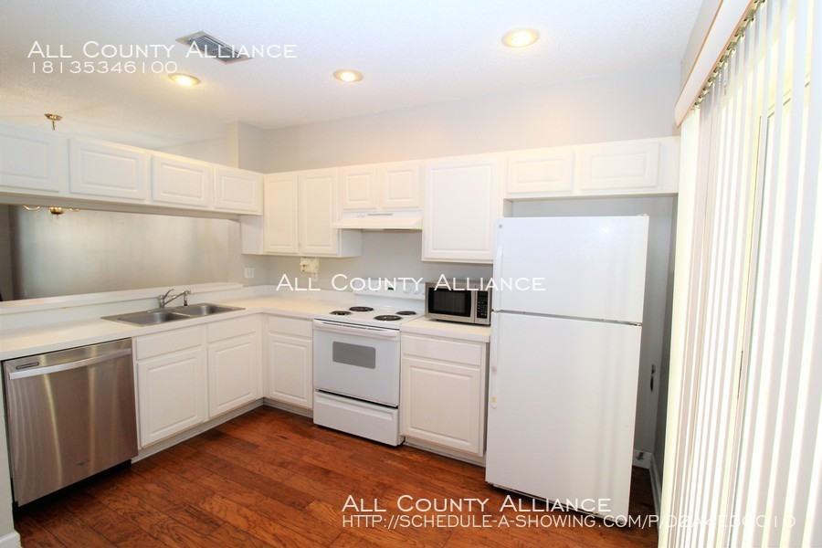 8602 Hunters Key Cir - Photo 3 of 11