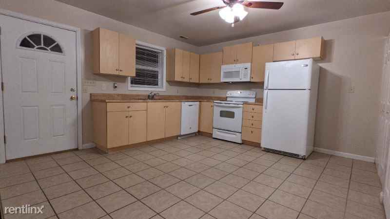 100 Schultze St - Photo 3 of 16